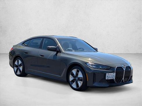 Used 2023 BMW i4 eDrive35 RWD image 3