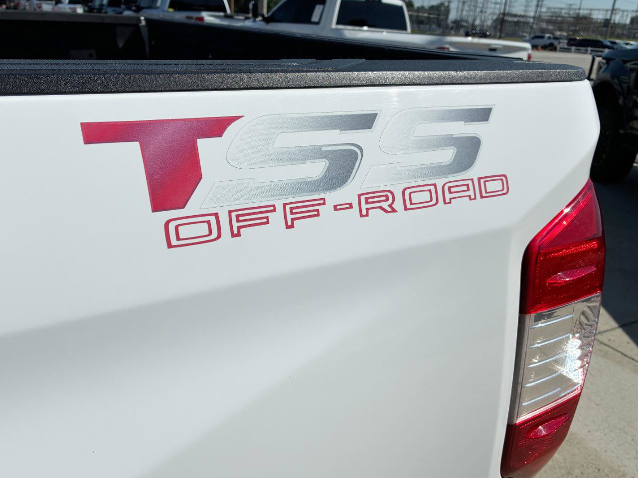Used 2019 Toyota Tundra SR5 w/ SR5 Upgrade Package AWD/4WD image 31