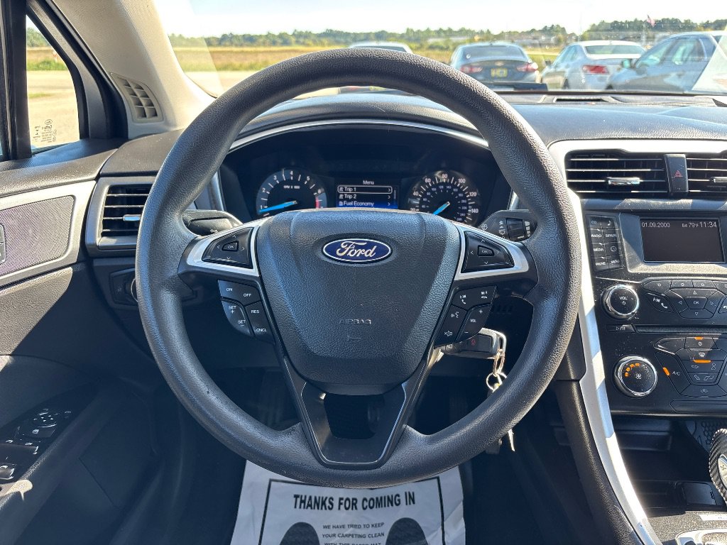 Used 2014 Ford Fusion SE FWD image 13