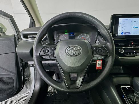 Used 2023 Toyota Corolla LE image 15