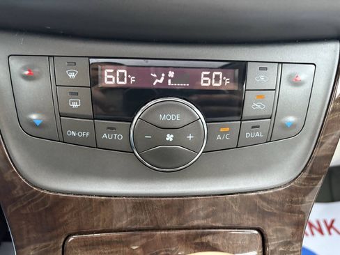 Used 2013 Nissan Sentra SL w/ Premium Pkg FWD image 32