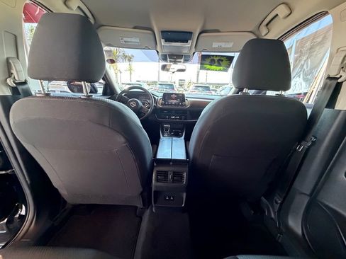 Used 2024 Nissan Rogue SV FWD image 13