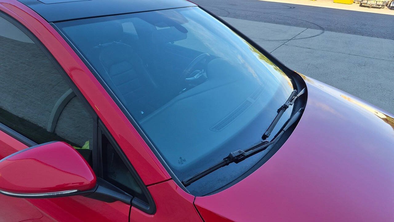 Used 2015 Volkswagen GTI Autobahn w/ Lighting Package (SEL) FWD image 27