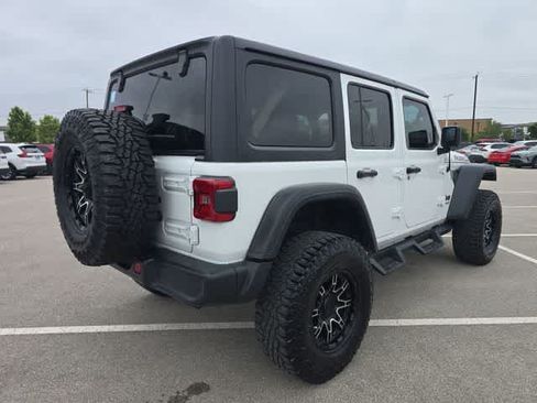 Used 2019 Jeep Wrangler Unlimited Rubicon AWD/4WD image 6