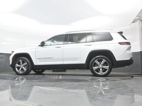 Used 2022 Jeep Grand Cherokee L Limited image 28