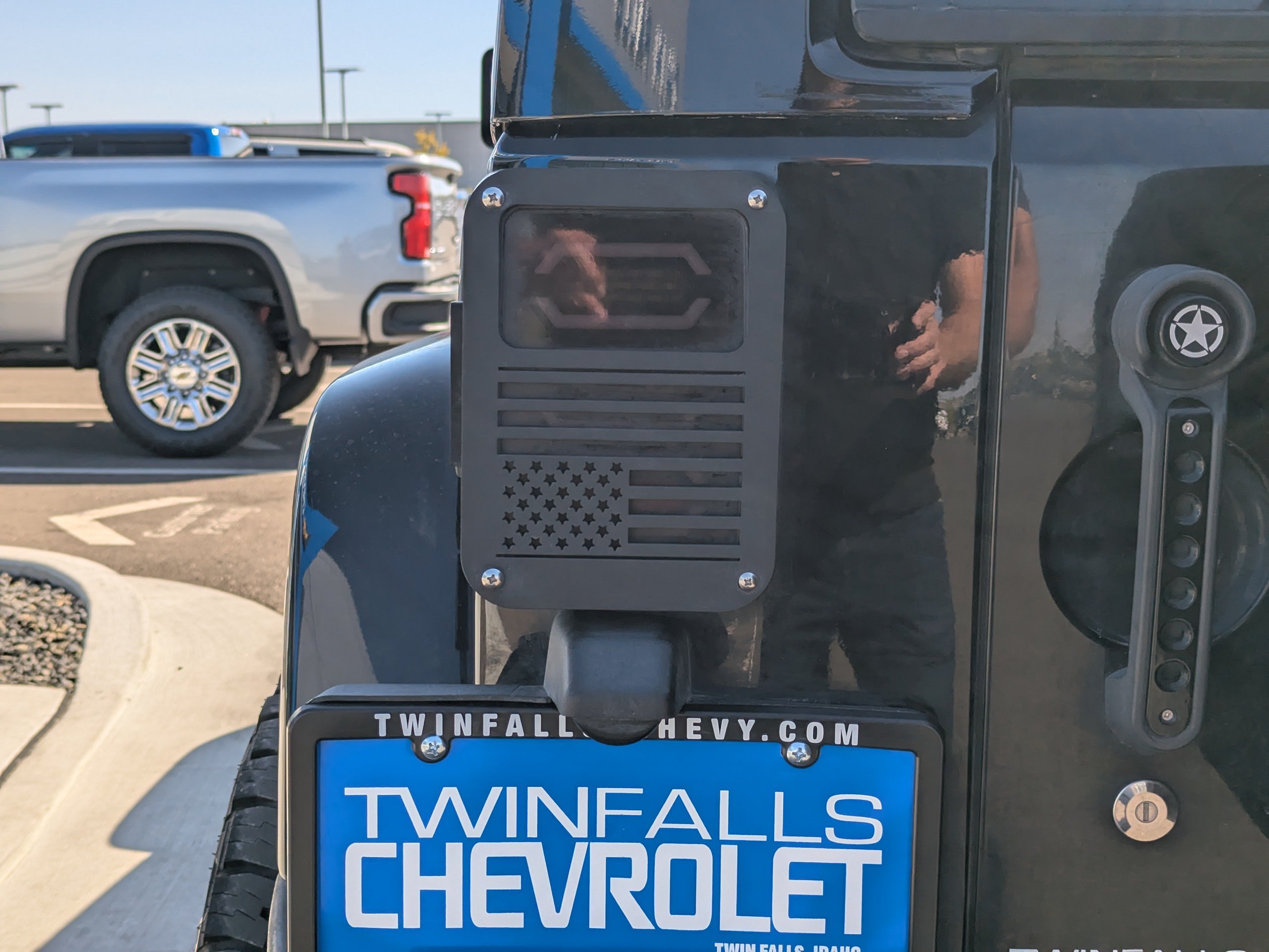 Used 2013 Jeep Wrangler Unlimited Sahara w/ Connectivity Group AWD/4WD image 40