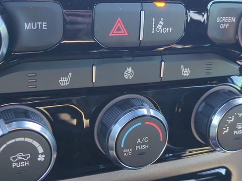 Used 2026 RAM 1500 Big Horn w/ Night Edition image 20