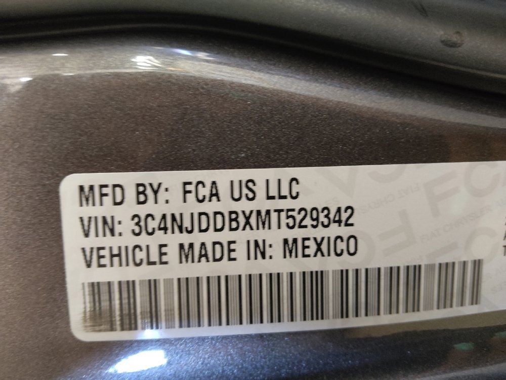 Used 2021 Jeep Compass Trailhawk AWD/4WD image 33