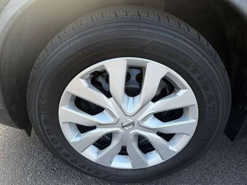 Used 2016 Nissan Rogue S image 29