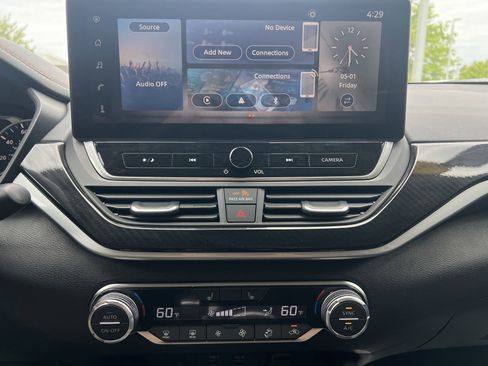 Certified 2025 Nissan Altima 2.5 SR w/ SR Premium Package AWD/4WD image 5
