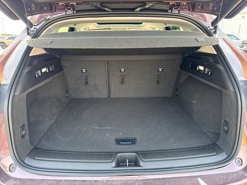Used 2025 Buick Envision Avenir AWD/4WD image 6