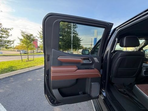 Used 2025 GMC Sierra 1500 Denali Ultimate AWD/4WD image 15