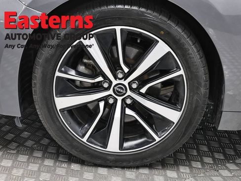 Used 2023 Nissan Maxima SV w/ Floor Mat Group FWD image 33