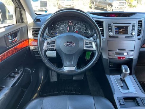 Used 2012 Subaru Outback 2.5i Limited AWD/4WD image 16