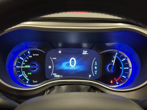 Used 2022 Chrysler Pacifica Touring-L FWD image 27