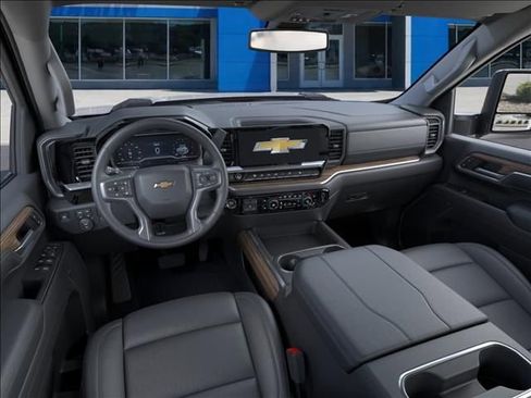 New 2026 Chevrolet Silverado 2500 LT w/ Z71 Chrome Sport Edition AWD/4WD image 15