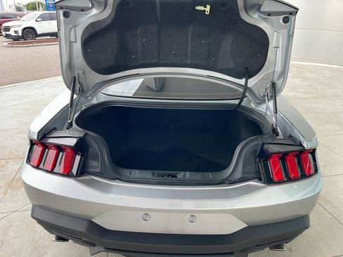 Certified 2024 Ford Mustang Coupe RWD image 7