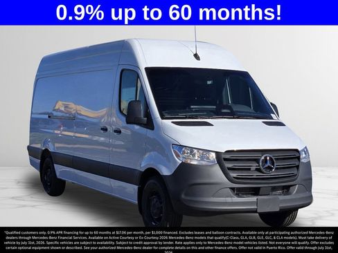 Used 2025 Mercedes-Benz Sprinter 2500 image 2