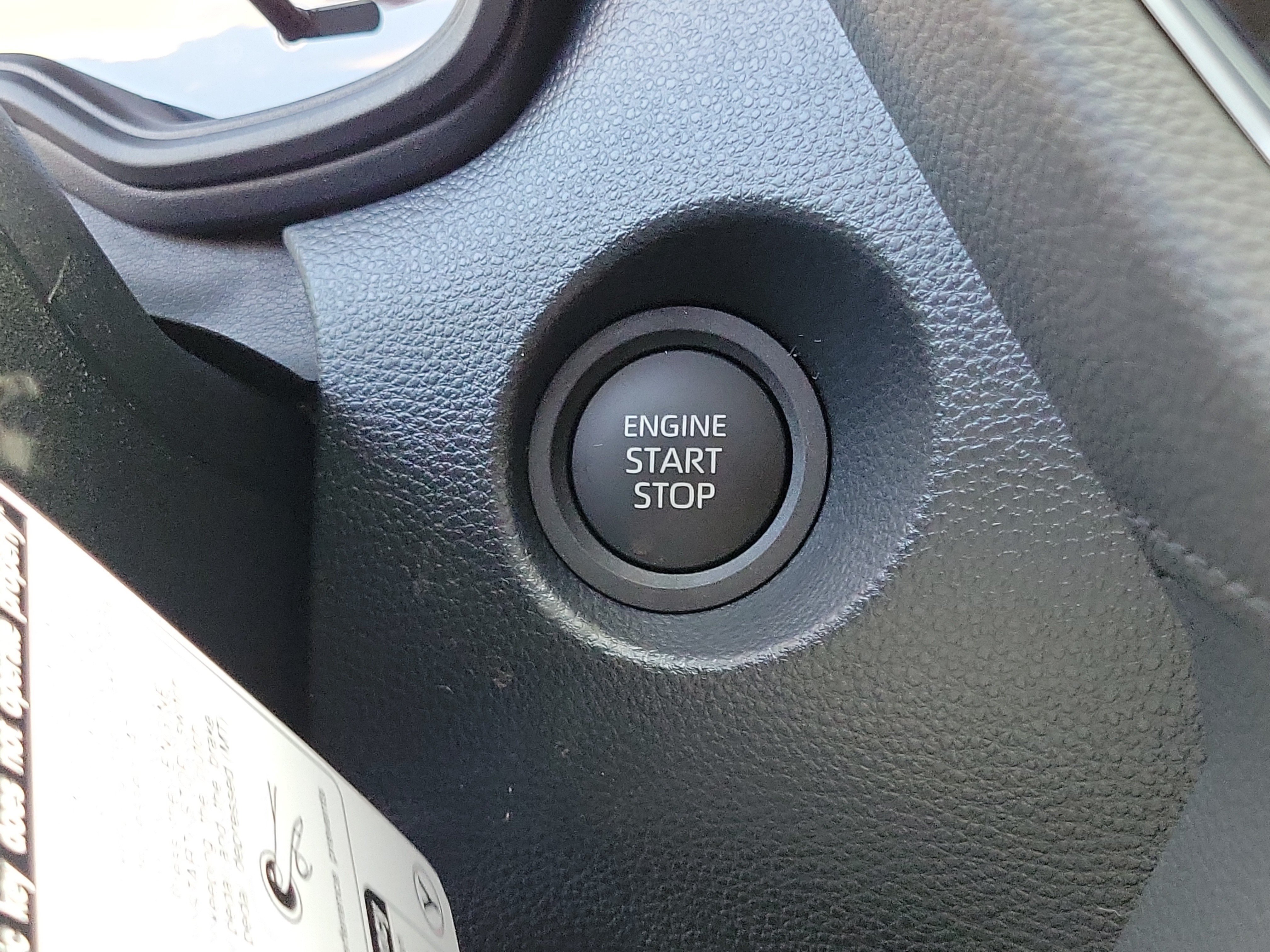 New 2026 Toyota Corolla Cross LE w/ Moonroof Package FWD image 27