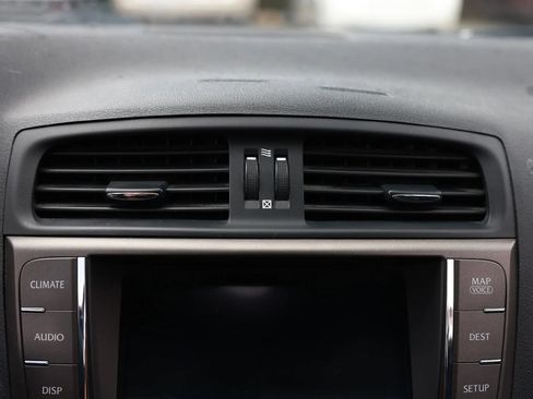 Used 2012 Lexus IS 350 w/ F-Sport Pkg RWD image 33