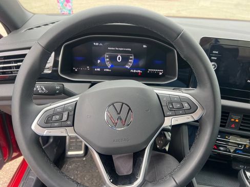 Used 2025 Volkswagen Jetta Sport FWD image 14