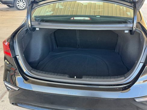 Used 2020 Kia Forte LXS image 29