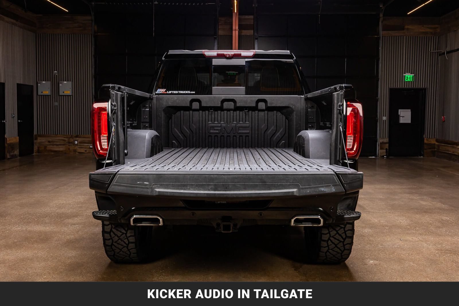 Used 2024 GMC Sierra 1500 Denali Ultimate AWD/4WD image 9
