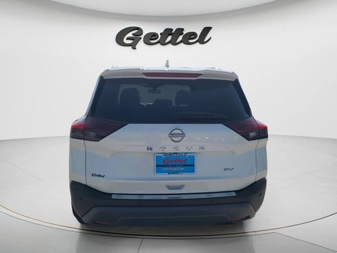 Used 2022 Nissan Rogue SV w/ SV Premium Package FWD image 6