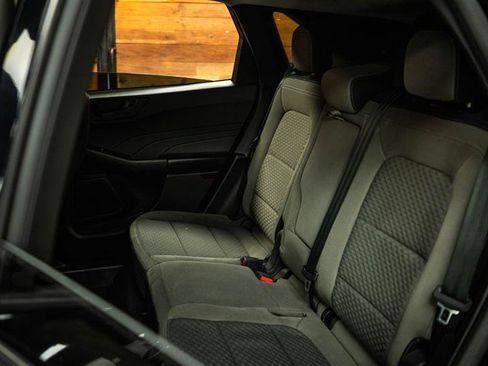Used 2022 Ford Escape SE w/ Convenience Package FWD image 11