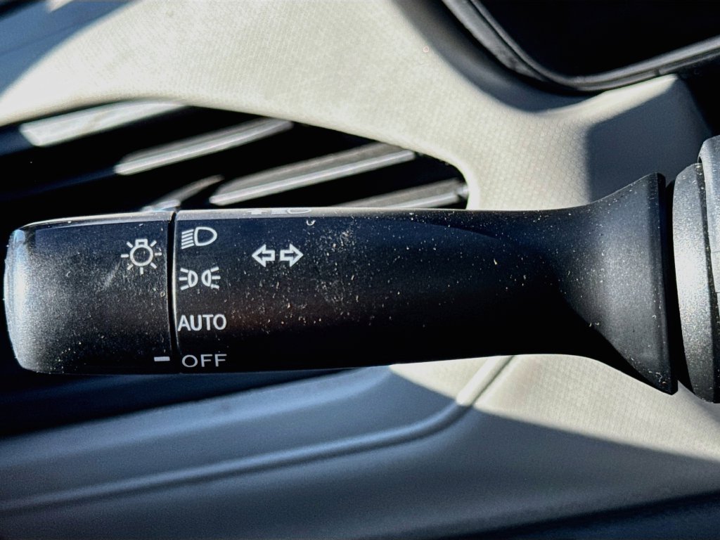 Used 2025 Subaru Forester AWD/4WD image 13