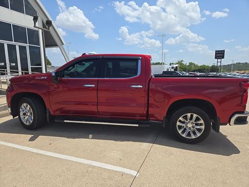 Used 2022 Chevrolet Silverado 1500 LTZ w/ LTZ Premium Package AWD/4WD image 10