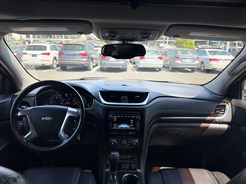 Used 2017 Chevrolet Traverse LT AWD/4WD image 11