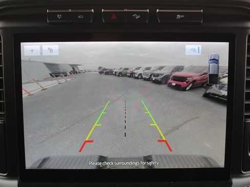 Used 2023 Ford F150 Lariat image 31