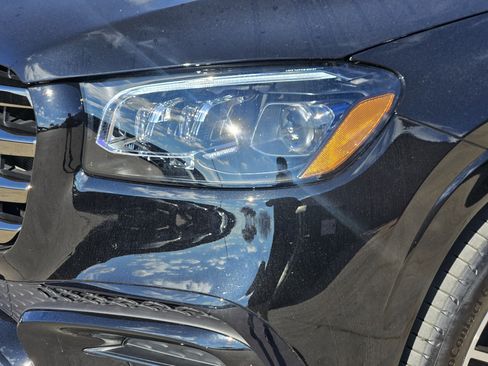 Certified 2025 Mercedes-Benz GLS 450 4MATIC image 7