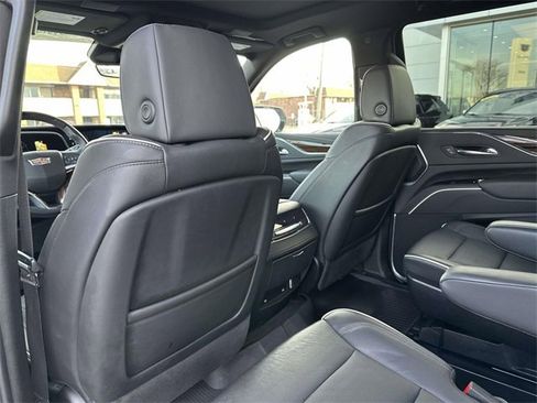Certified 2024 Cadillac Escalade Premium Luxury w/ LPO, Floor Liner Package image 31