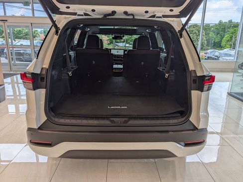 New 2026 Lexus TX 350 AWD image 10