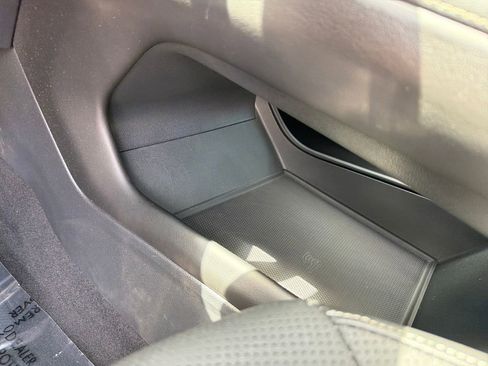 Used 2024 Volkswagen Atlas SE AWD/4WD image 19