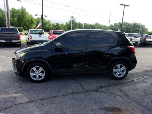 Used 2020 Chevrolet Trax LS w/ Tint and Cruise Package FWD image 2