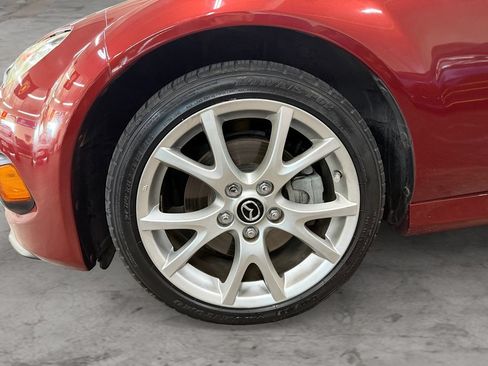 Used 2013 MAZDA MX-5 Miata Grand Touring w/ Premium Pkg RWD image 21