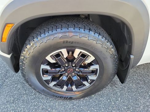 Used 2022 Nissan Frontier Pro-X w/ Technology Package image 6