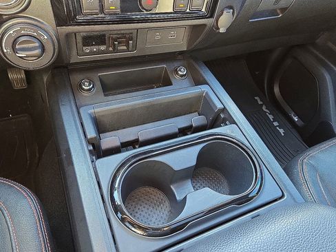 Used 2021 Nissan Titan PRO-4X w/ Pro-4x Convenience Package image 31