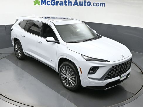 New 2026 Buick Enclave Avenir w/ Super Cruise Package image 3