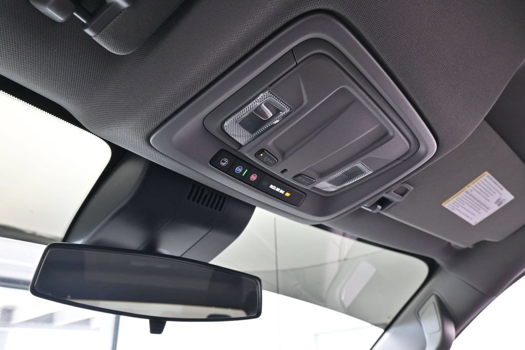Used 2023 Chevrolet Silverado 1500 LT RWD image 25