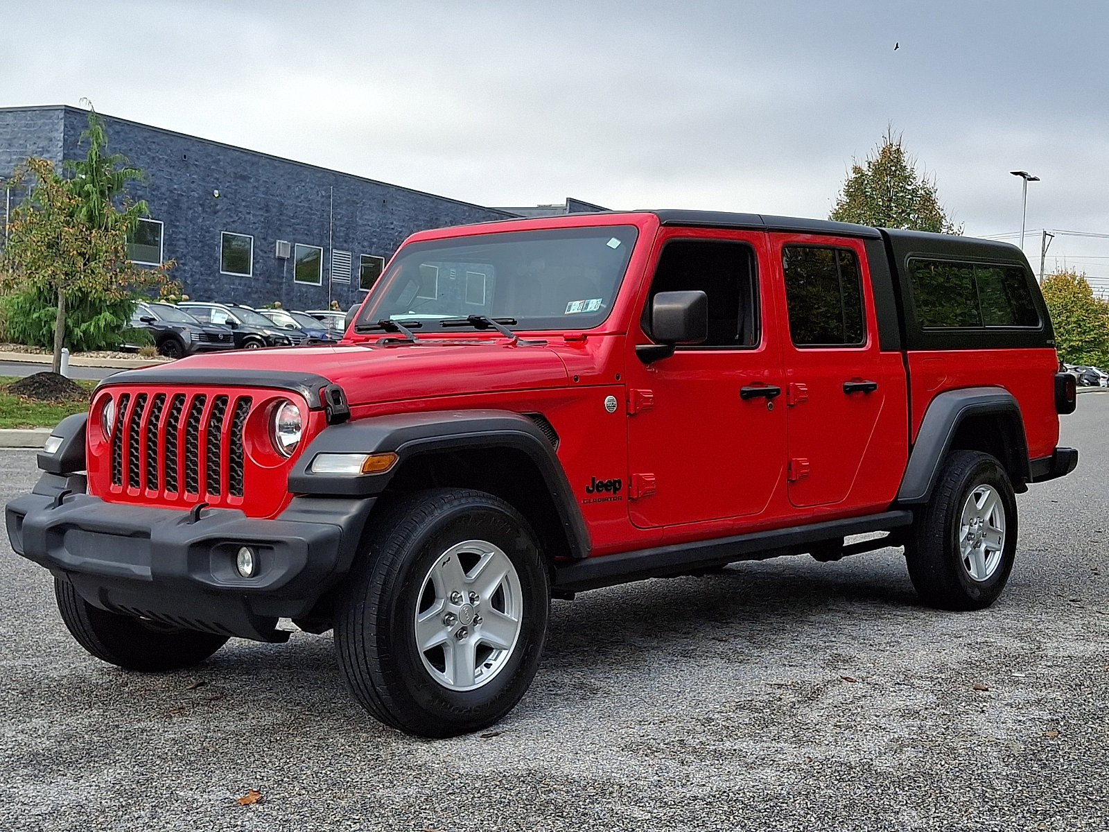 Used 2020 Jeep Gladiator Sport w/ Quick Order Package 24S AWD/4WD image 3