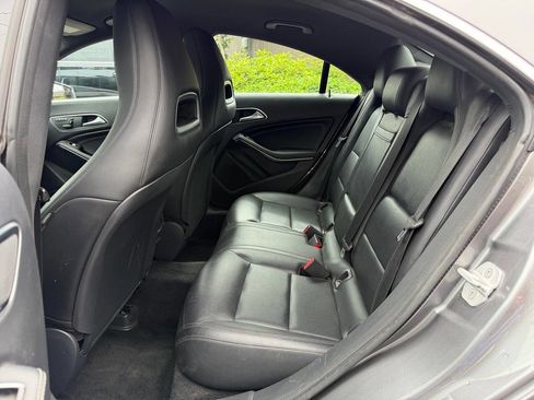 Used 2015 Mercedes-Benz CLA 250 4MATIC image 11