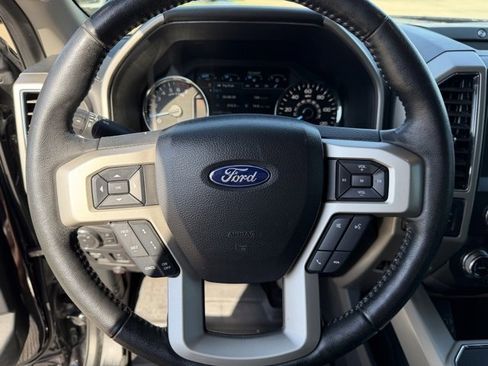 Used 2019 Ford F150 Lariat w/ Equipment Group 502A Luxury image 15