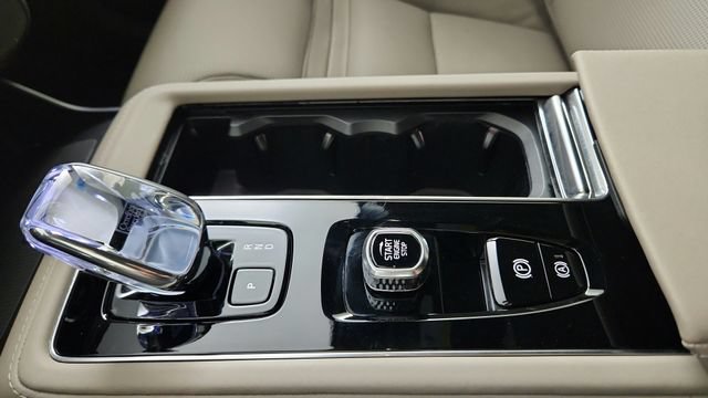 Certified 2026 Volvo XC90 B6 Ultra w/ Protection Package AWD/4WD image 17