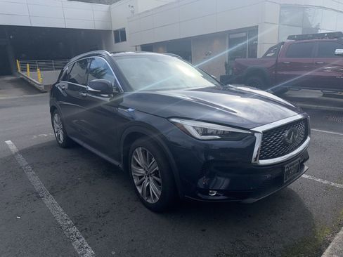 Used 2021 INFINITI QX50 Sensory image 3