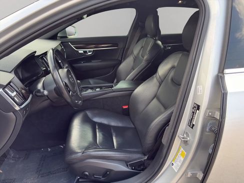 Used 2018 Volvo S90 T5 Momentum w/ Convenience Package AWD/4WD image 16