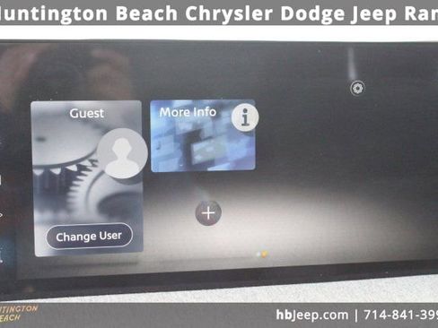 Used 2025 Nissan Kicks SV image 21